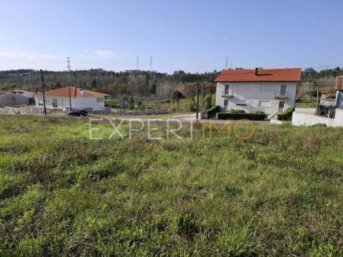 Terreno construção em Sangalhos com 2600 m2