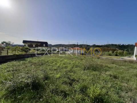 Terreno construção em Sangalhos com 2600 m2