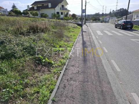 Terreno construção em Sangalhos com 2600 m2