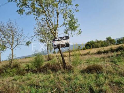Terreno ao lado da EN 17 Gouveia-Seia
