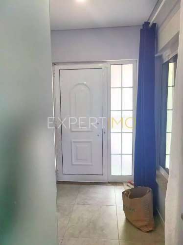 Apartamento T3, com 3 lugares de parqueamento a 10 minutos Lisboa