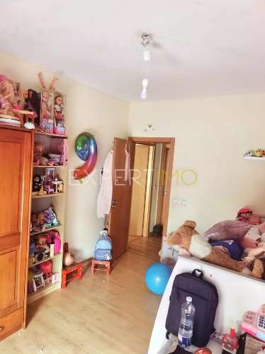 Apartamento T3, com 3 lugares de parqueamento a 10 minutos Lisboa