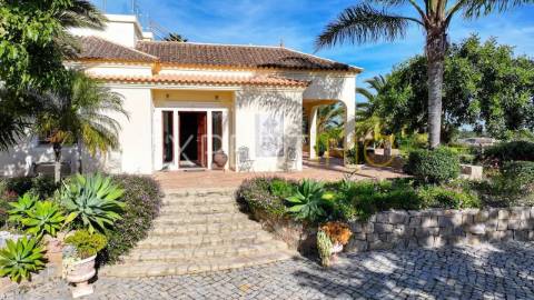 Quinta charmosa com vistas panorâmicas serra e mar