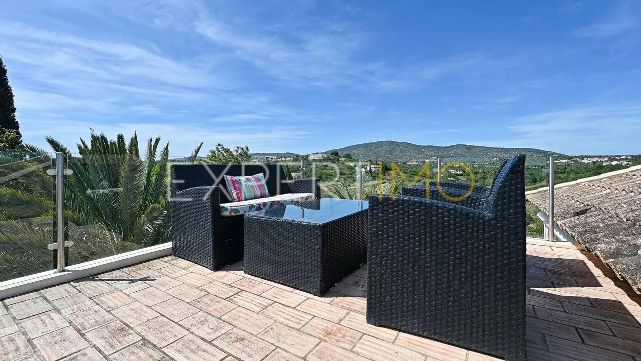 Quinta charmosa com vistas panorâmicas serra e mar
