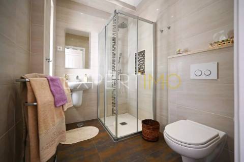 Quinta charmosa com vistas panorâmicas serra e mar