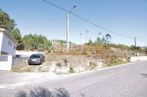 Terreno com índice construtivo em Gondemaria (Ourém)