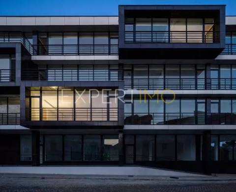 Apartamento T3 T em prédio construção moderna, com elevador, garagem, ar condiconado