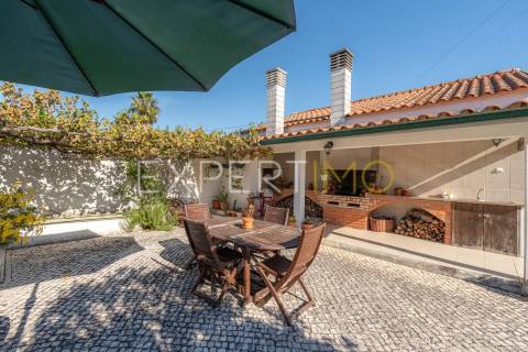 Moradia T5 c/ 500M2 1445m2 terreno, piscina, jardim na Mealhada