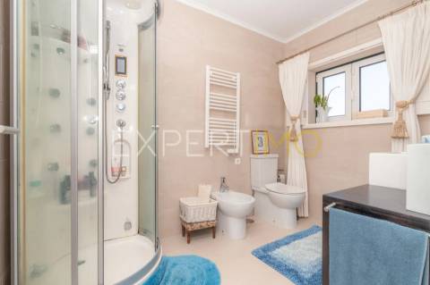 Moradia T5 c/ 500M2 1445m2 terreno, piscina, jardim na Mealhada