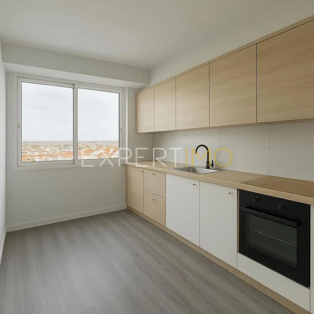 Apartamento T2 Remodelado em Casais da Marmeleira, Carregado