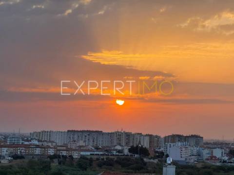 Apartamento T2 Remodelado em Casais da Marmeleira, Carregado