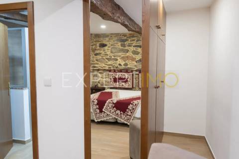 Casa de Aldeia Renovada com Potencial para Turismo de Habitação – Trás-os-Montes