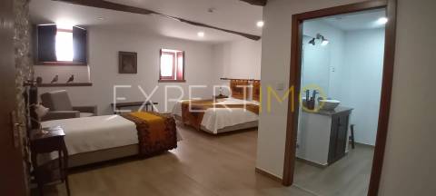 Casa de Aldeia Renovada com Potencial para Turismo de Habitação – Trás-os-Montes