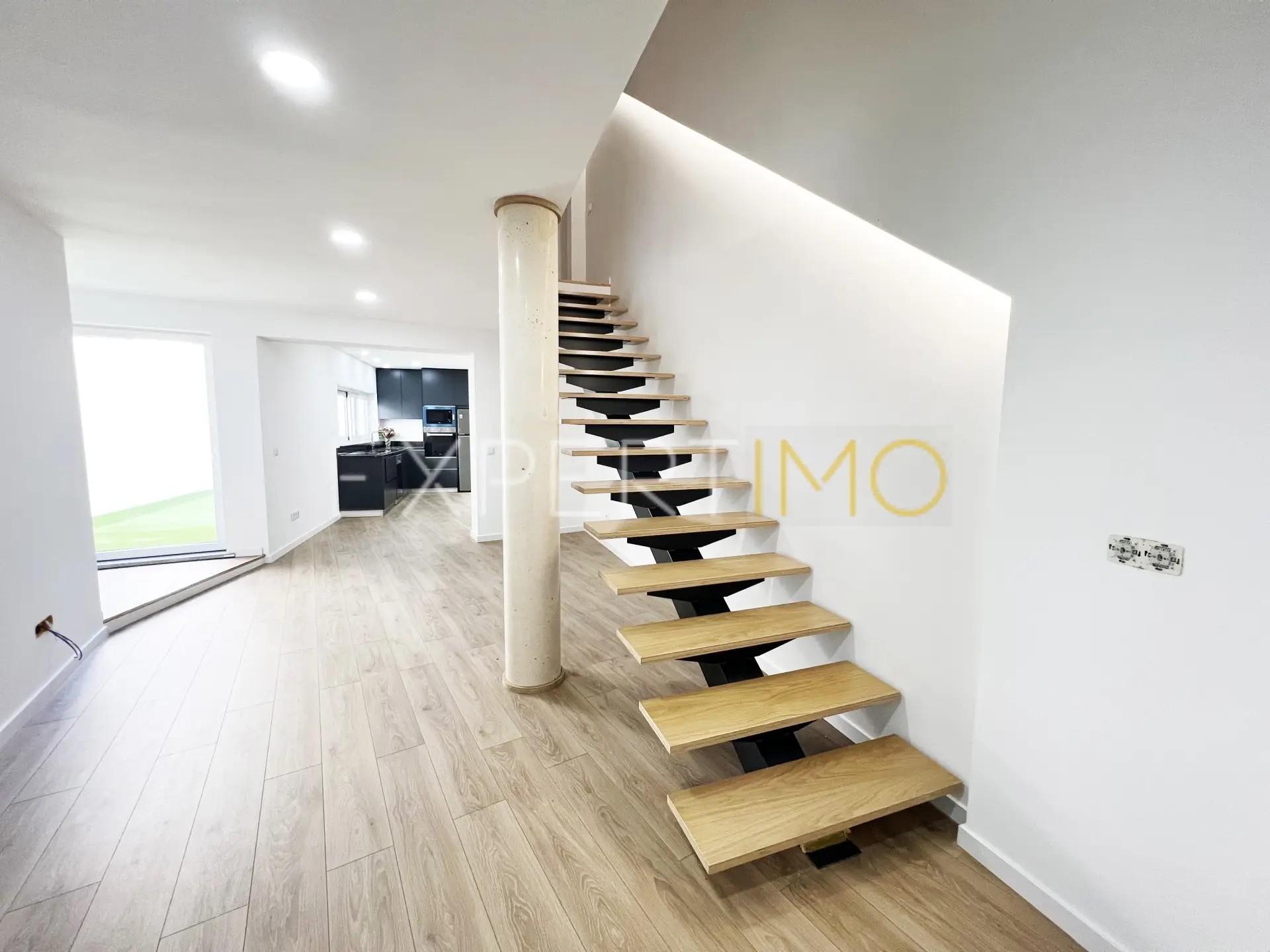 Moradia T2 c/ 2 suítes, totalmente remodelada Murtede, Cantanhede