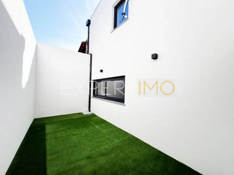 Moradia T2 c/ 2 suítes, totalmente remodelada Murtede, Cantanhede