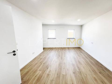 Moradia T2 c/ 2 suítes, totalmente remodelada Murtede, Cantanhede