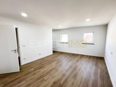 Moradia T2 c/ 2 suítes, totalmente remodelada Murtede, Cantanhede