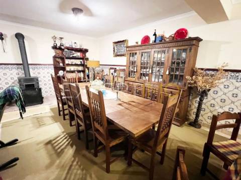 Quinta com moradia T3, anexos, cavalariças em 20000m2 de terreno, São Silvestre, Coimbra