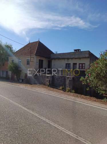 Moradia para renovar Pombal / Distrito de Leiria