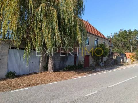 Moradia para renovar Pombal / Distrito de Leiria