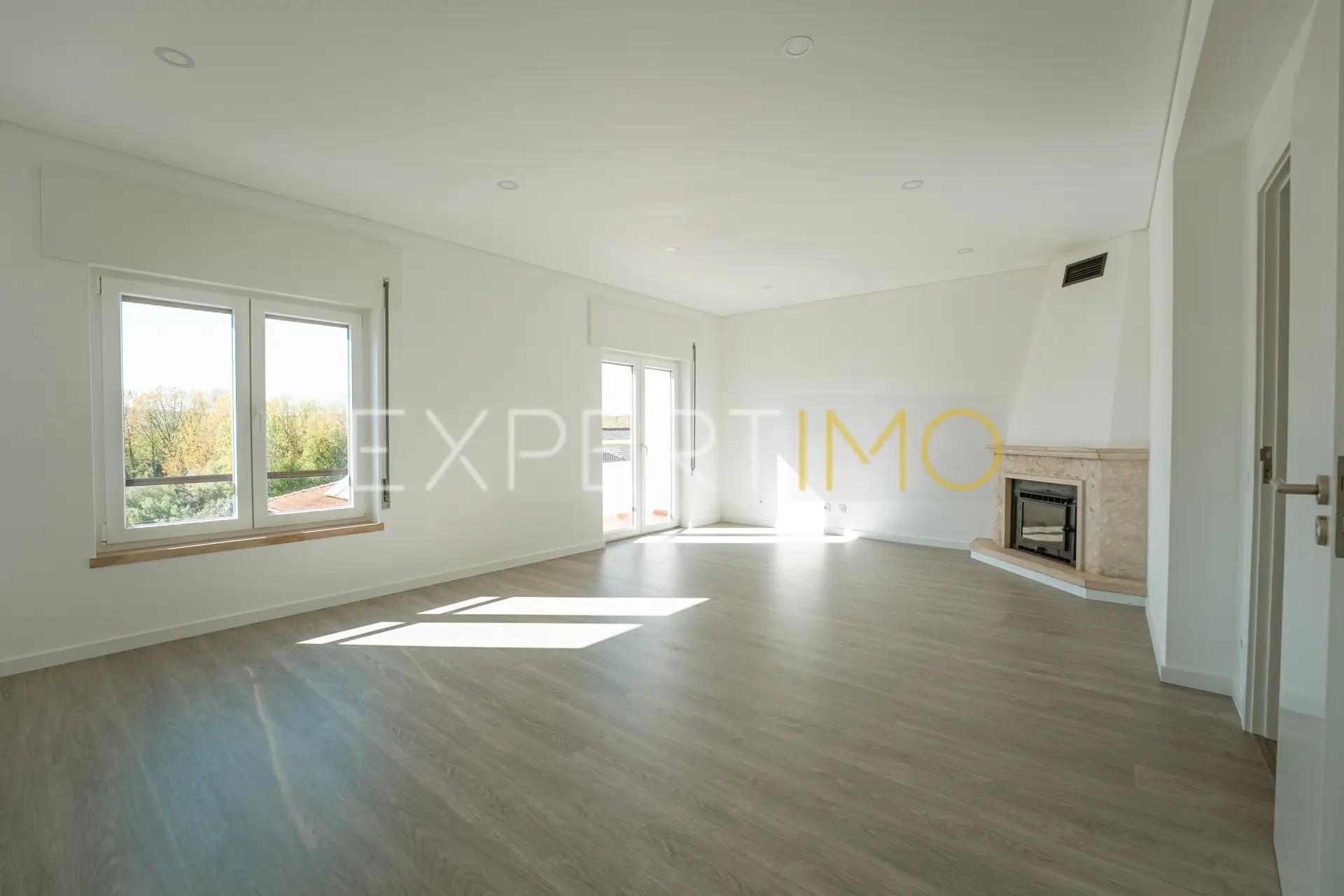 Apartamento T3 Renovado no Centro de Mortágua – 198.000€