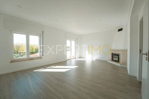 Apartamento T3 Renovado no Centro de Mortágua – 198.000€