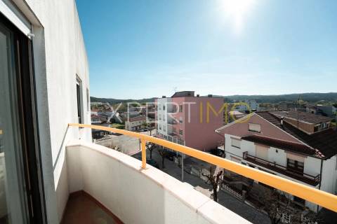 Apartamento T3 Renovado no Centro de Mortágua – 198.000€