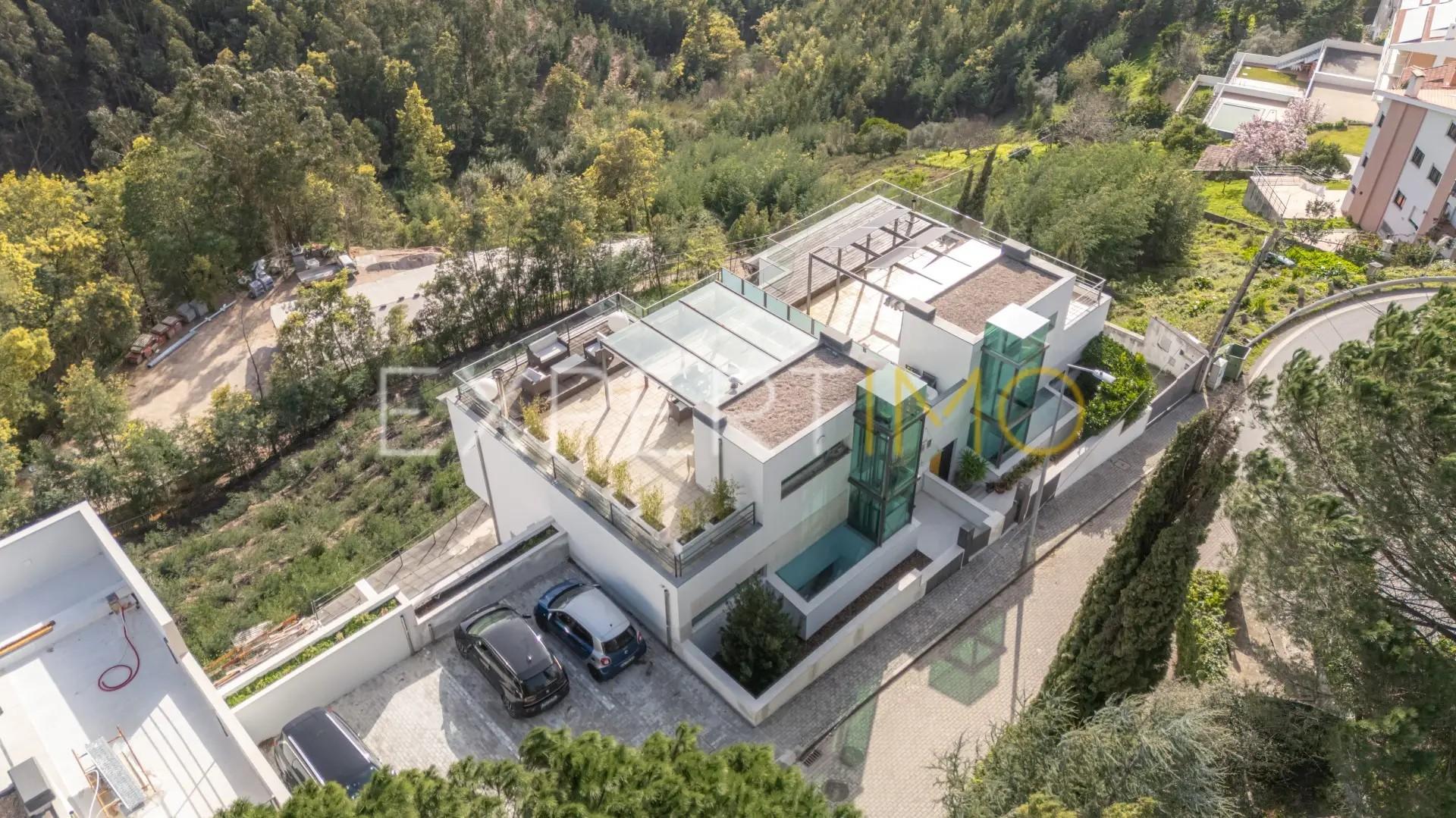 Moradia        , usado