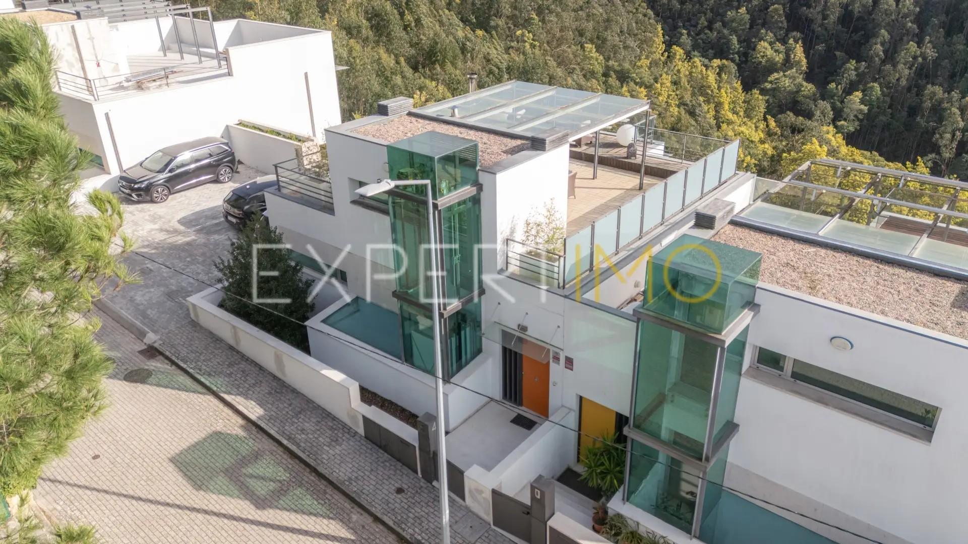 Moradia        , usado