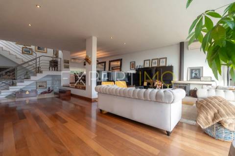 Moradia        , usado