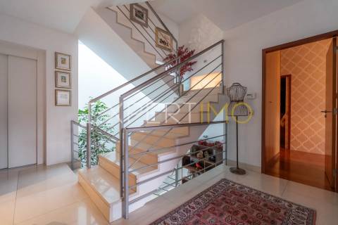 Moradia        , usado