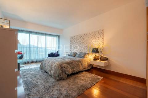 Moradia        , usado