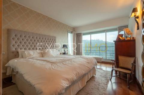 Moradia        , usado