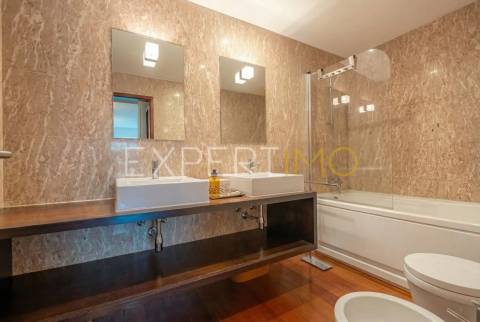 Moradia        , usado