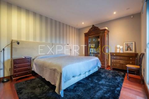 Moradia        , usado