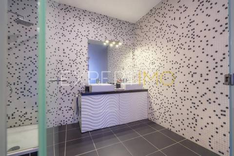 Moradia        , usado