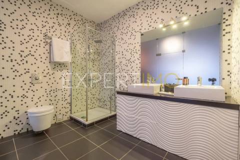 Moradia        , usado