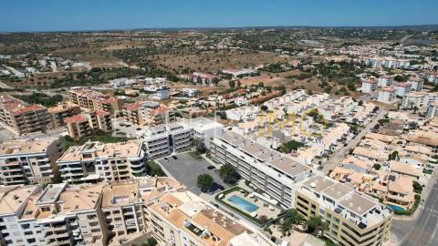 Apartamentos T2, T3 e duplex em Lagos c/Garagem e Piscina