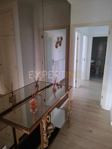 Apartamento T3 Remodelado em Labruge