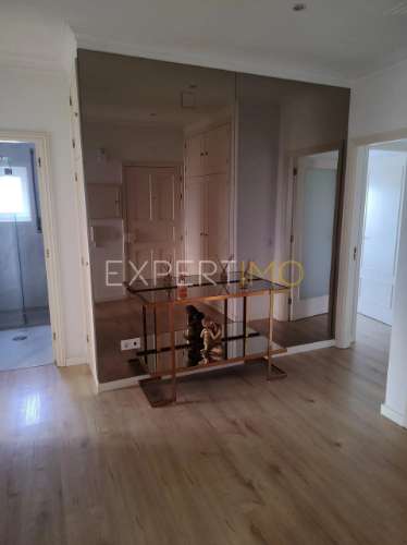 Apartamento T3 Remodelado em Labruge