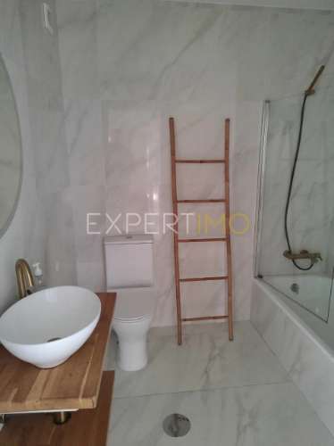 Apartamento T3 Remodelado em Labruge