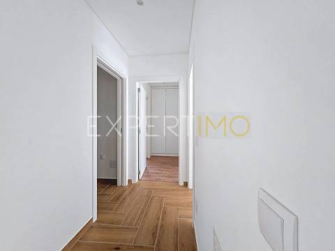 Apartamento T3 NOVO com garagem, arrecadação e piscina