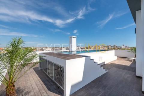 Apartamento T3 NOVO com garagem, arrecadação e piscina