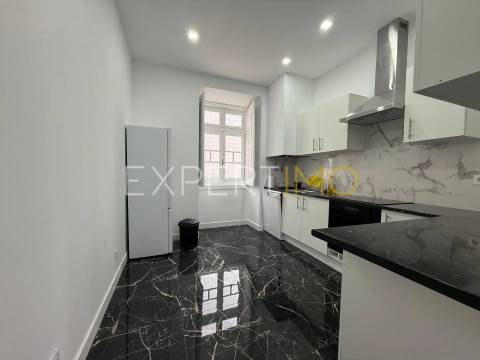 Apartamento T7 com 233m2, totalmente remodelado em Celas, Coimbra