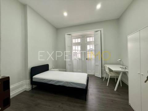 Apartamento T7 com 233m2, totalmente remodelado em Celas, Coimbra