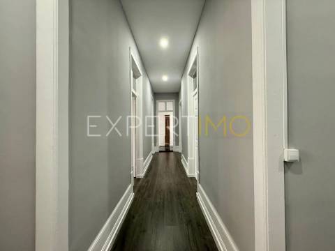 Apartamento T7 com 233m2, totalmente remodelado em Celas, Coimbra