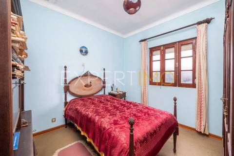 Moradia T3  com garagem ampla e terreno