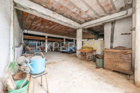 Moradia T3  com garagem ampla e terreno