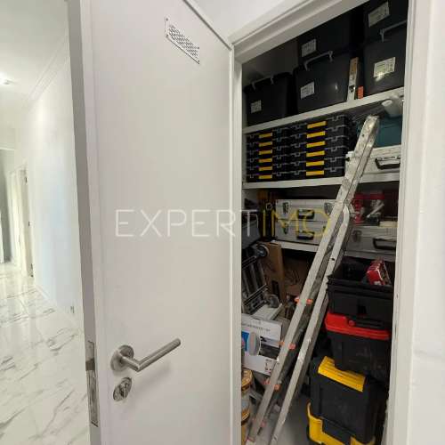 Apartamento com 3 quartos totalmente remodelado na Reboleira Amadora