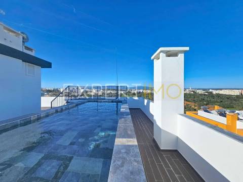 Apartamento T2 NOVO com garagem, arrecadação e piscina